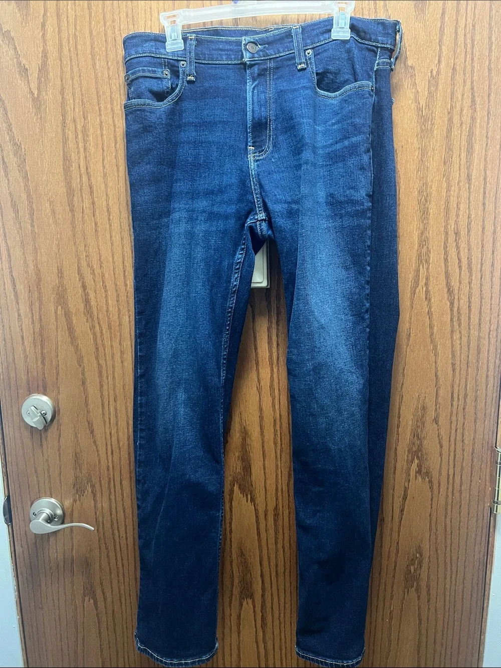Hollister Men's Dark Blue Relaxed Jeans